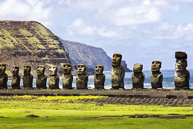 Misteri Patung Moai di Pulau Paskah